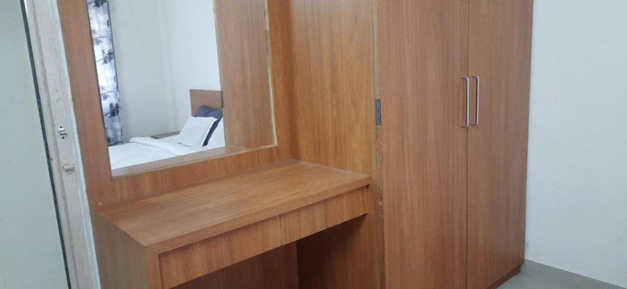 Swanky Sojourns Homestay 2Bhk Колхапур Екстериор снимка